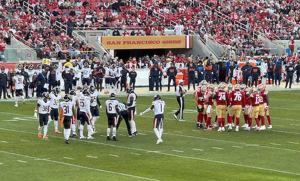 Bears_vs_49ers_2024_huddle.jpg