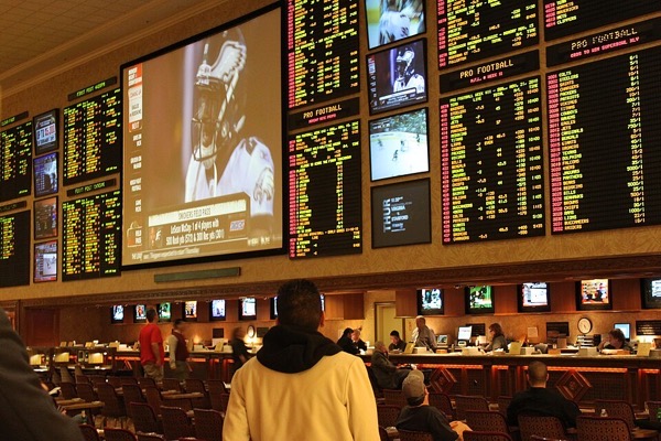 Las_Vegas_sportsbook.jpg Las Vegas sportsbook.